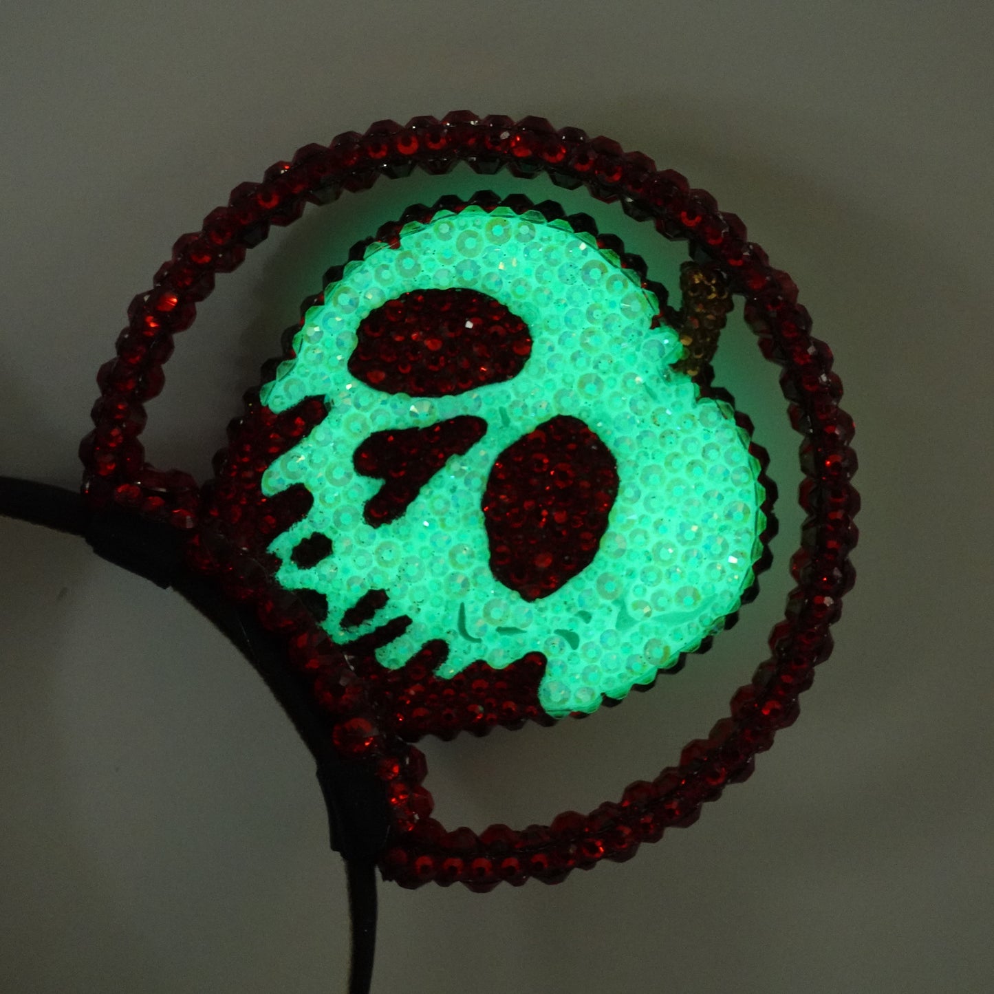 Poison Apple Glow Ears